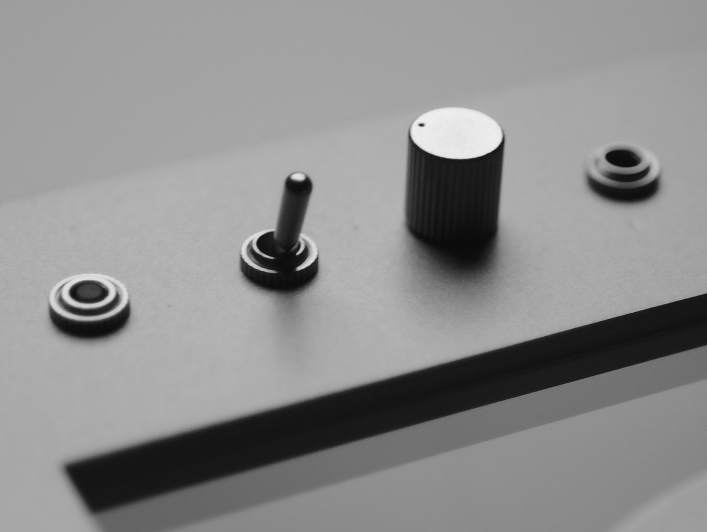 Small Transparent Speaker Metal - Bluetooth