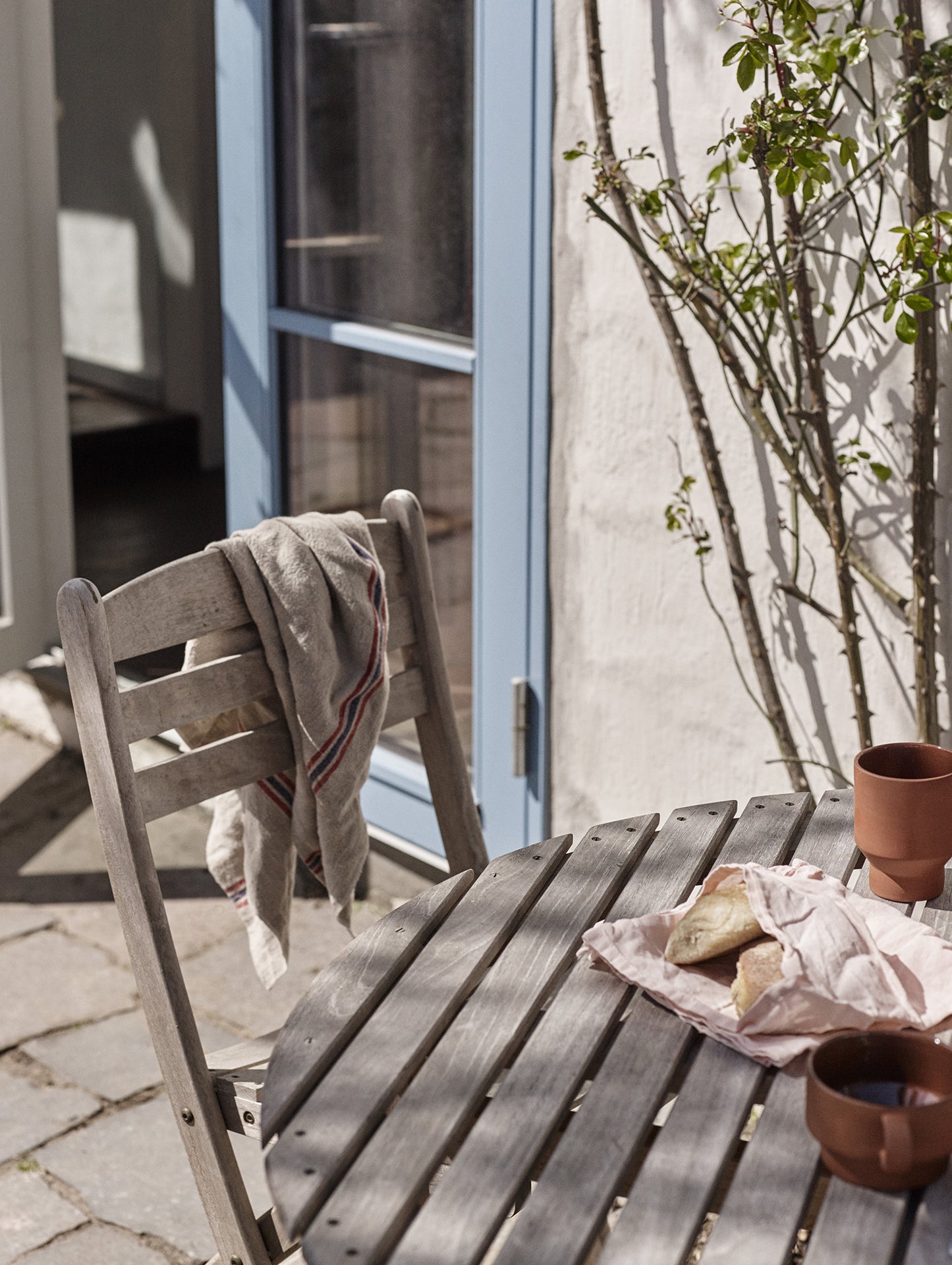 Selandia Table - Round by Fritz Hansen