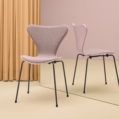Series 7™ 3107 Dining Chair (Front Upholstered) by Fritz Hansen - Warm Graphite Steel / Front: Re-wool 648 / Back: Pale Rose Lacquered Veneer