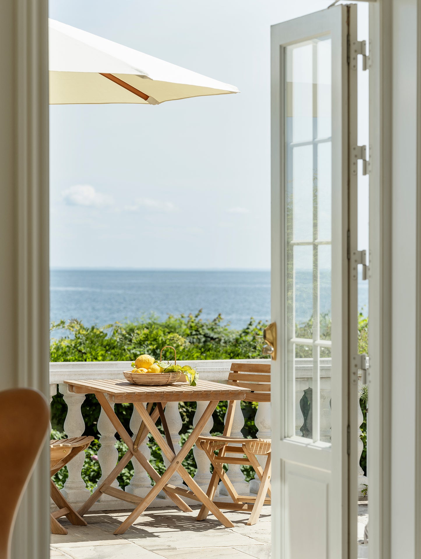 Selandia Table - Square by Fritz Hansen