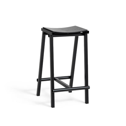 Taburete 8 Bar Stool by HAY - Low / Black Lacquered Oak Seat / Black Base