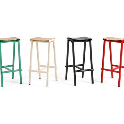 Taburete 8 Bar Stool by HAY