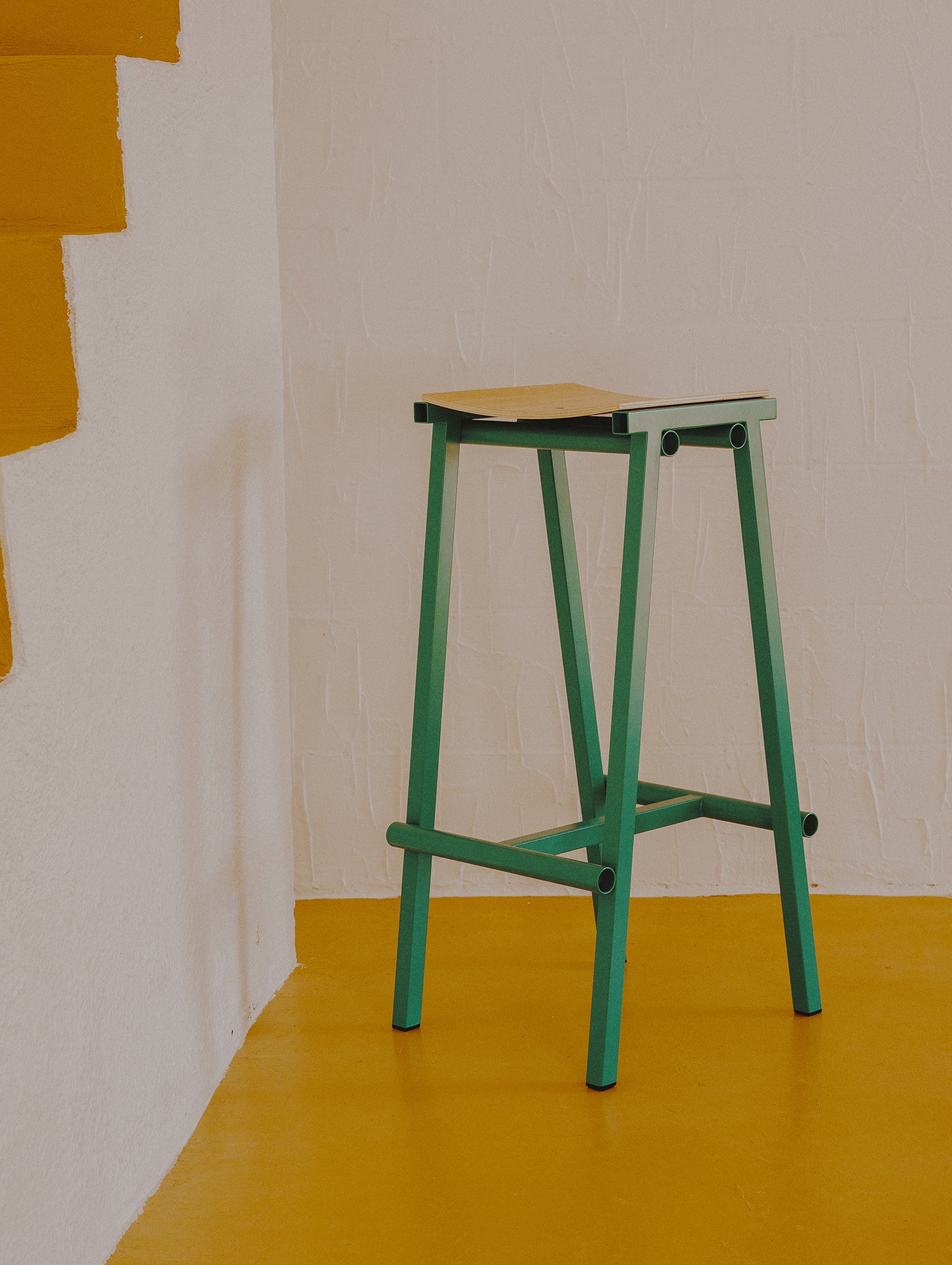 Taburete 8 Bar Stool by HAY - High /  Lacquered Oak Seat / Jade Base