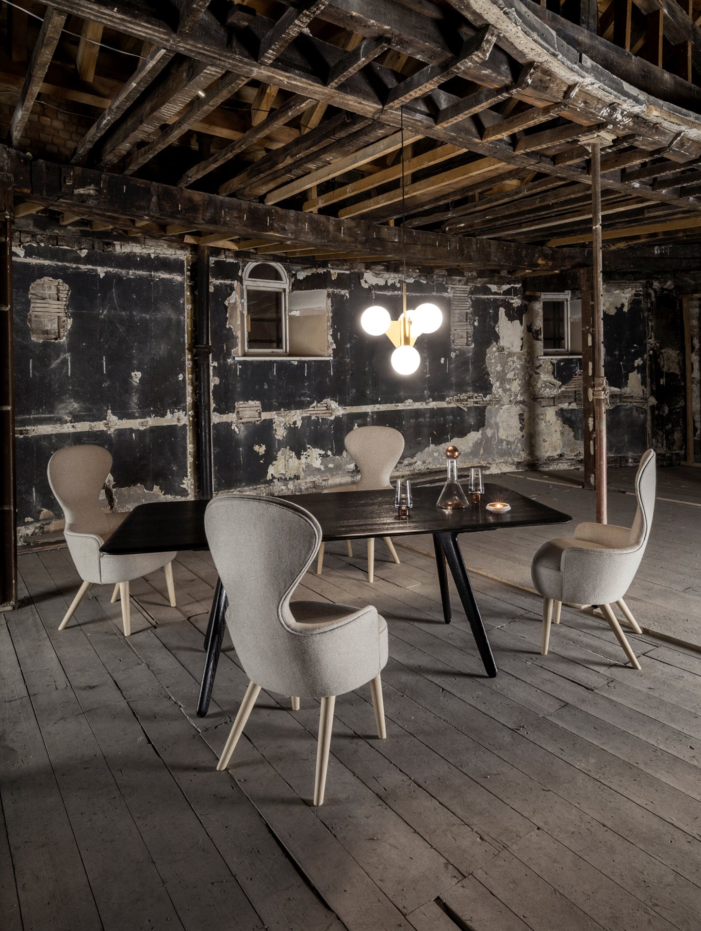 Slab Dining Table by Tom Dixon - 200 cm / Lacquered Black Oak 
