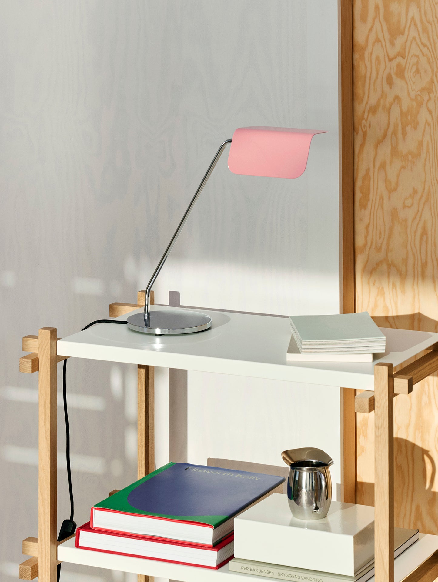 Apex Desk Lamp by HAY - Luis Pink