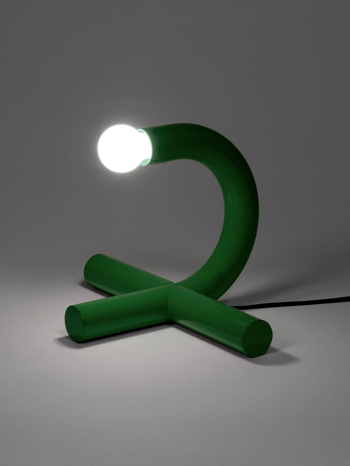 La Tre Table Lamp