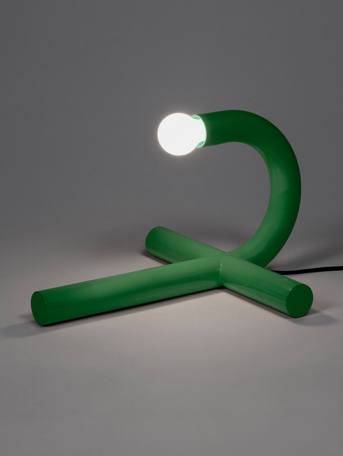 La Tre Table Lamp by Valerie Objects - Green
