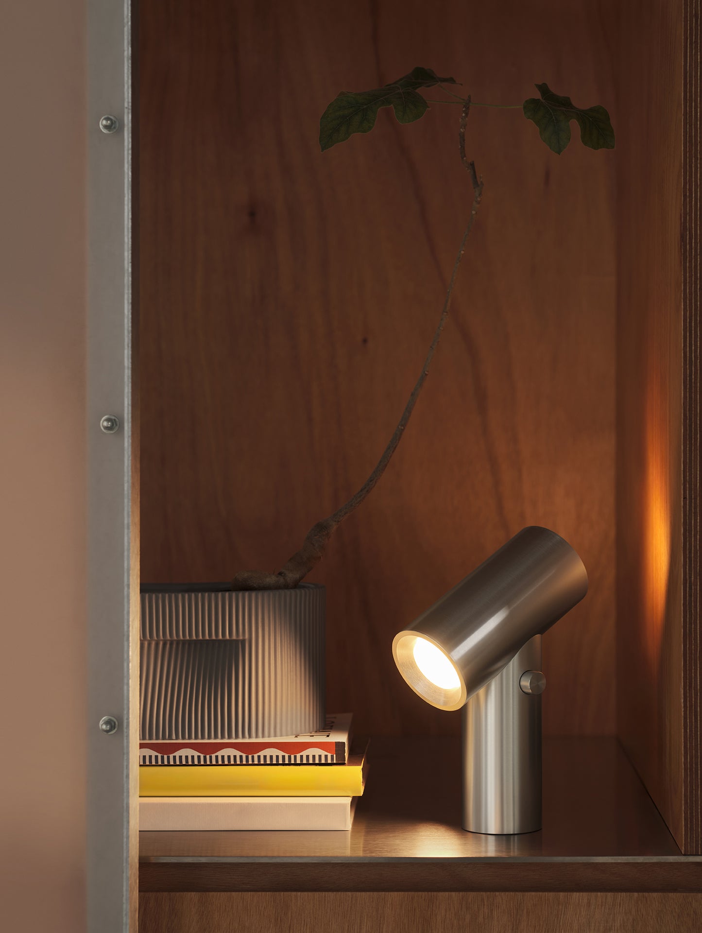 Ridge Planter by Muuto
