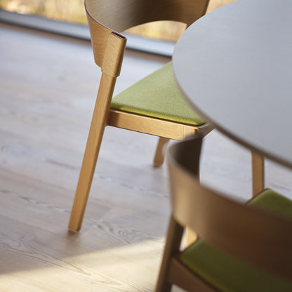 Cover Side Chair Upholstered - Set of 2 by Muuto - Natural Oak and Acca 961