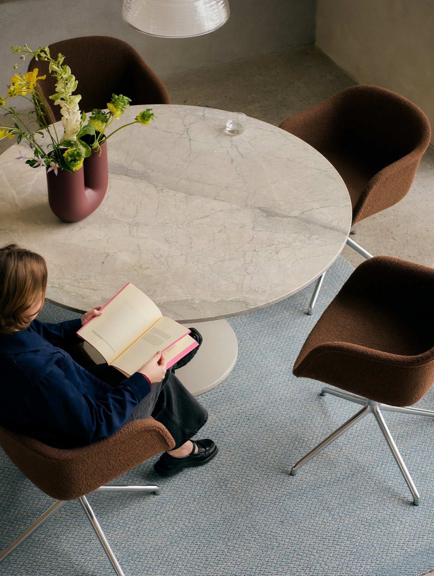 Midst Table Marble by Muuto - Grey Marble Tabletop / Grey Steel Base