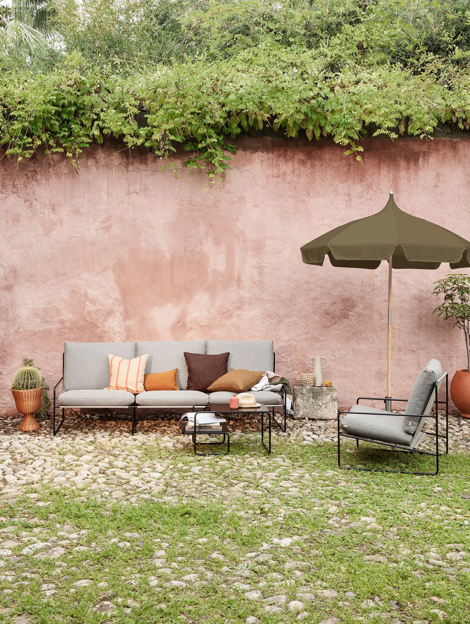 Desert 3-Seater Sofa by Ferm Living - Black Frame / Dark Sand