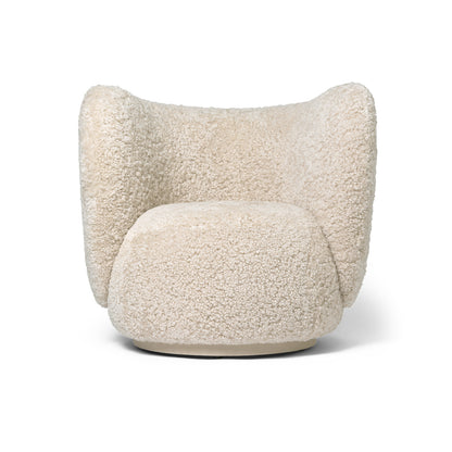 Rico Lounge Chair by Ferm Living - Sheepskin Moonlight