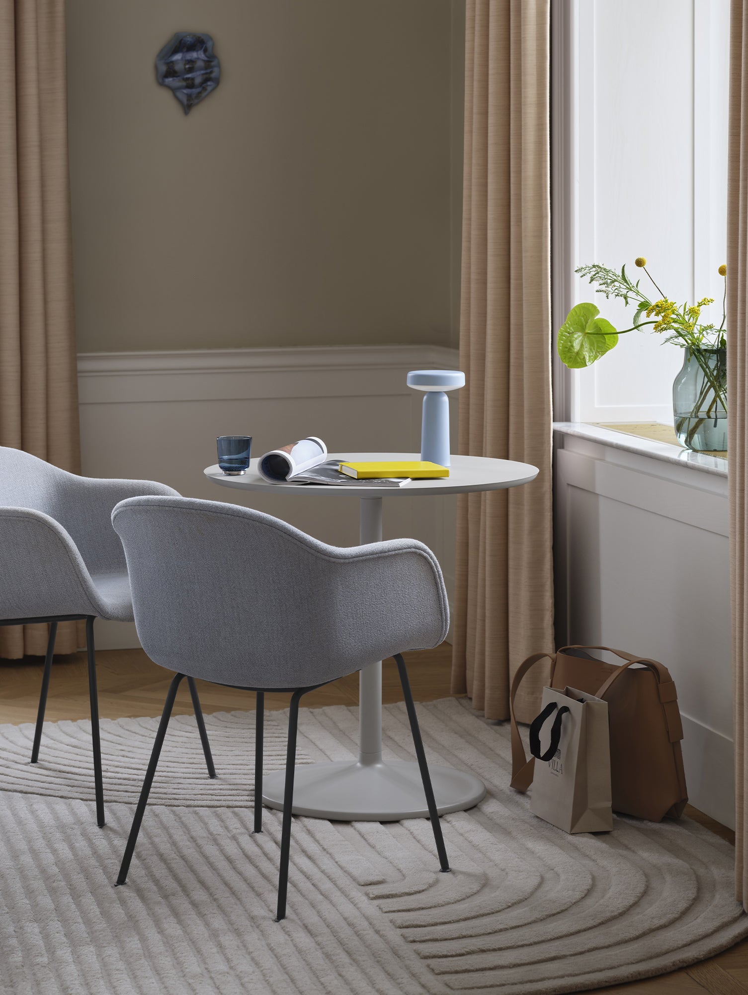 Soft Cafe Table by Muuto - Round (Diameter: 75 cm) / Height: 73 cm / Grey Linoleum Top / Grey Aluminium Base