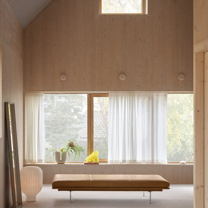 Outline Daybed