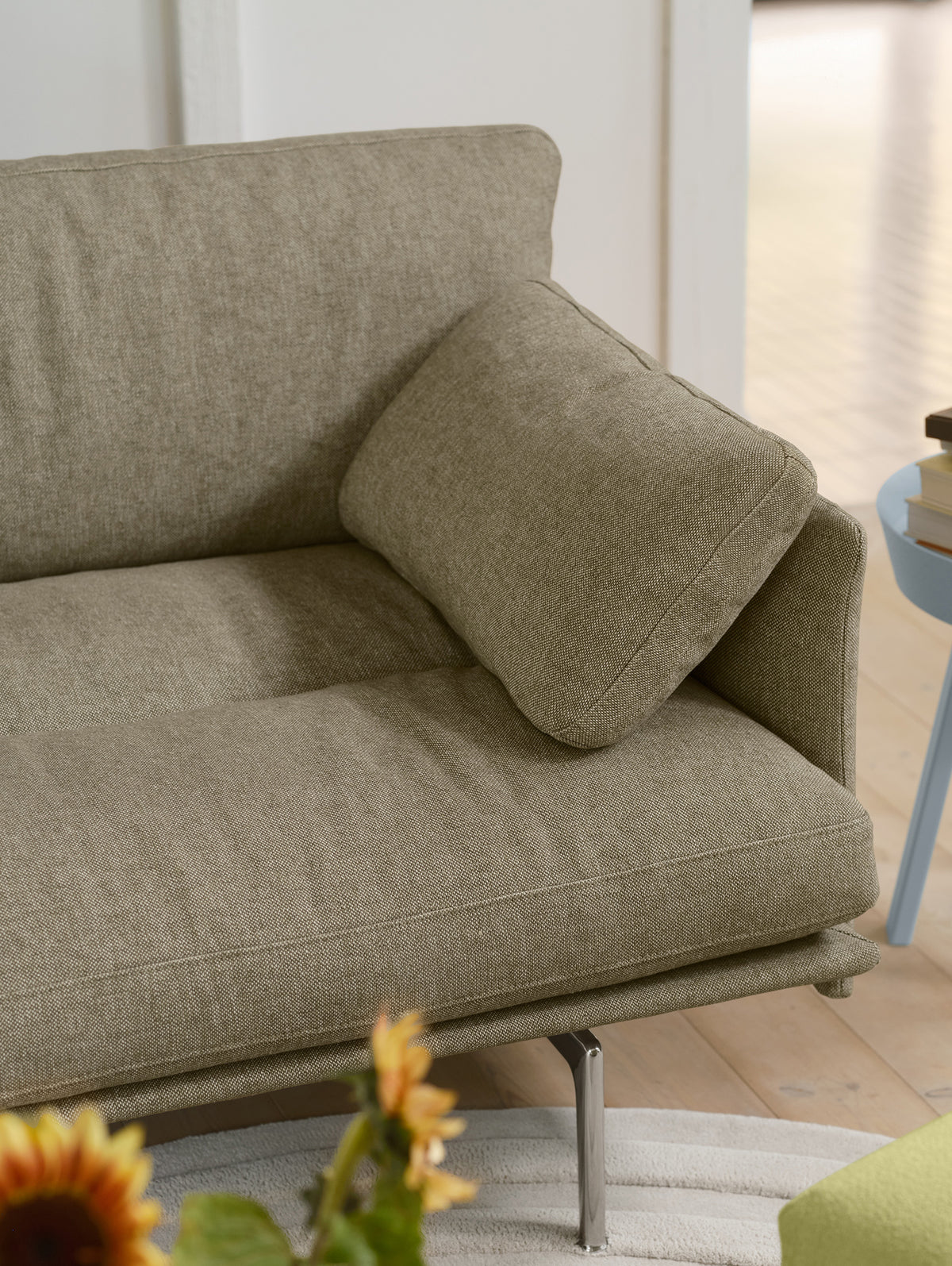 Outline Soft 3-Seater Sofa by Muuto - Clay 15