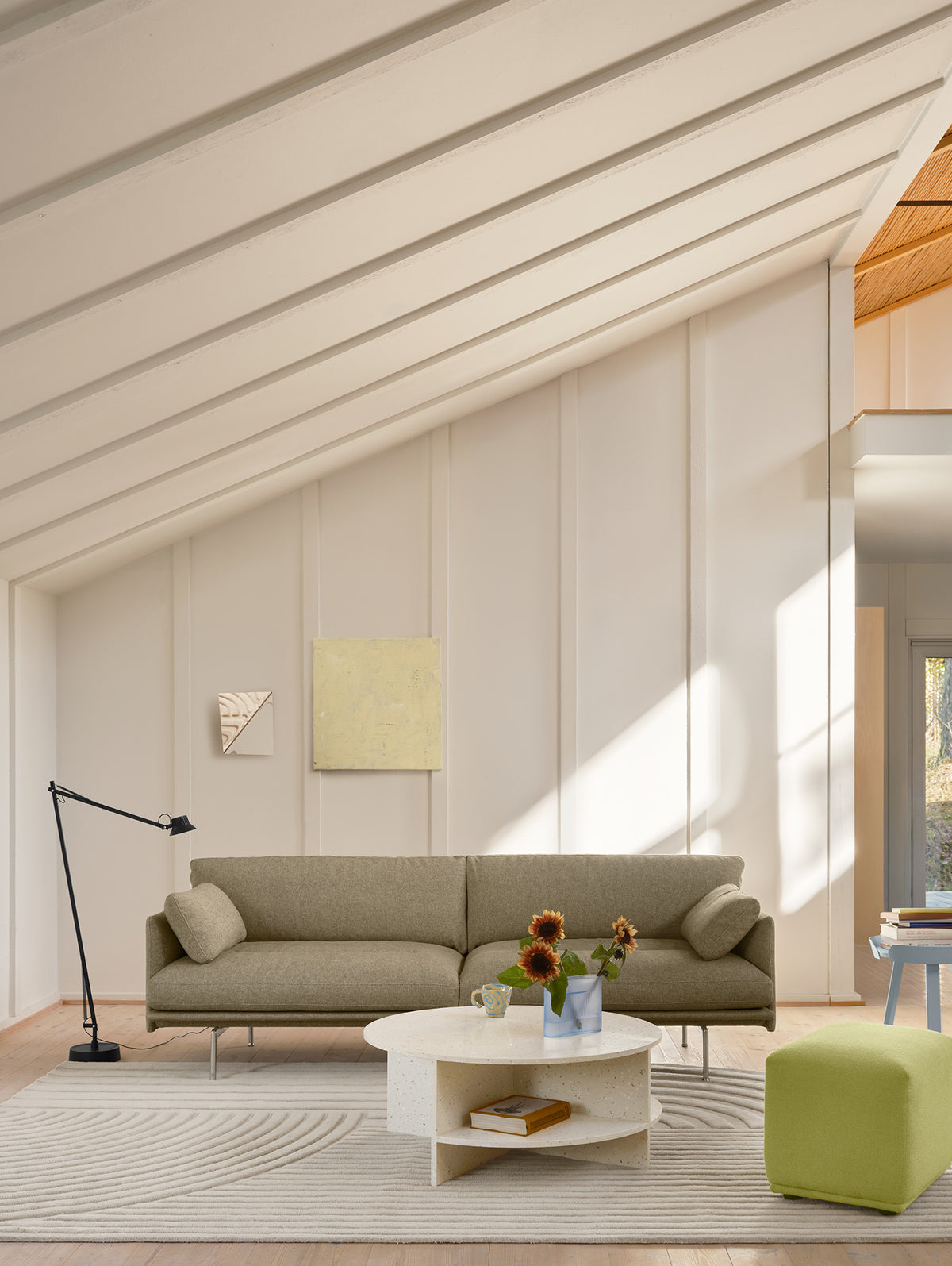 Outline Soft 3-Seater Sofa by Muuto - Clay 15