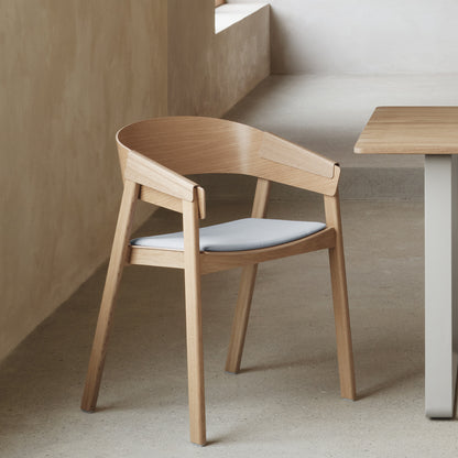 Cover Armchair Upholstered by Muuto - Natural Oak and Vidar 723