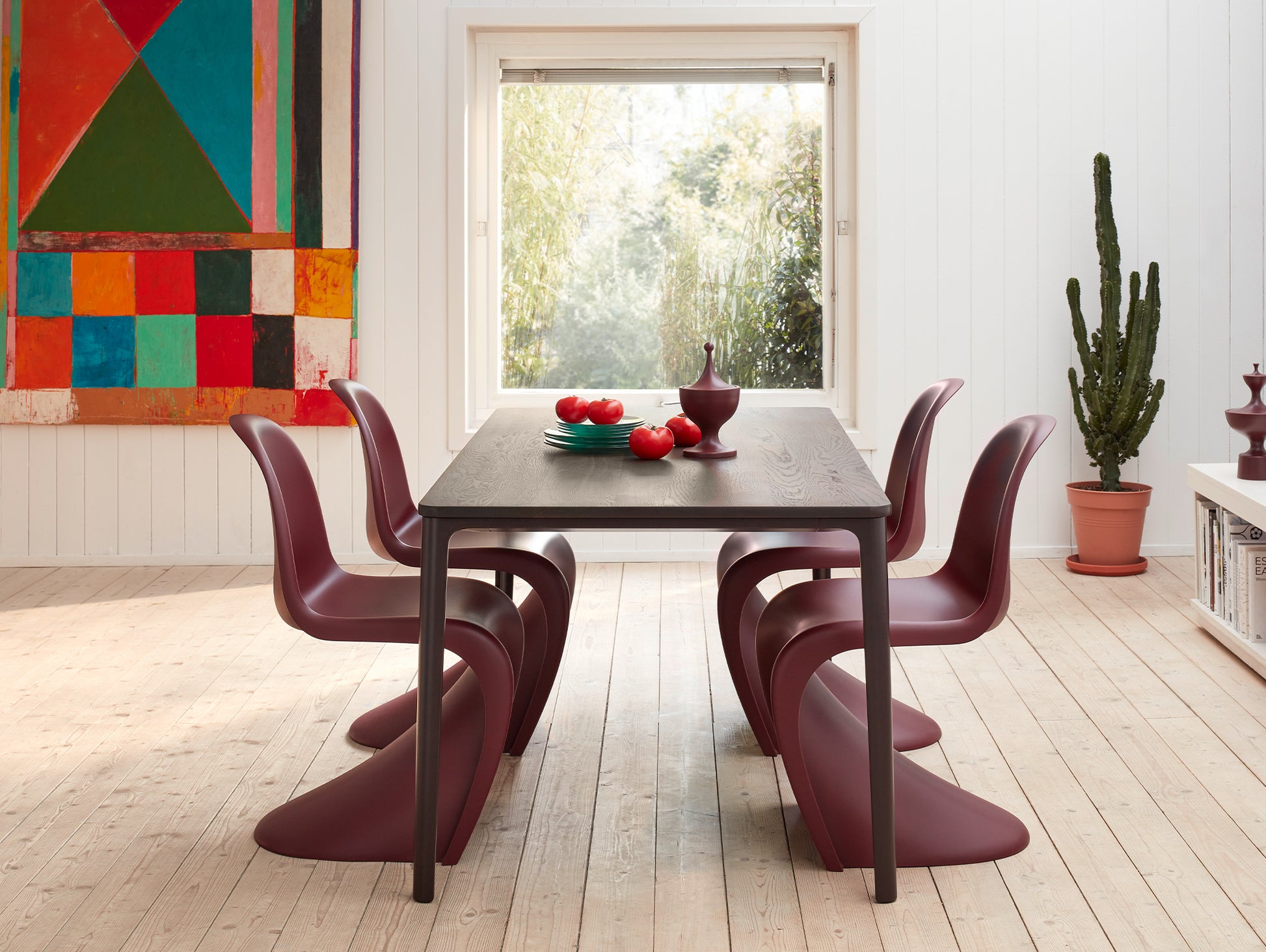 Plate Dining Table by Vitra - Width: 90 cm / Length: 200 cm / Basic Dark Base / Dark Solid Oak Tabletop