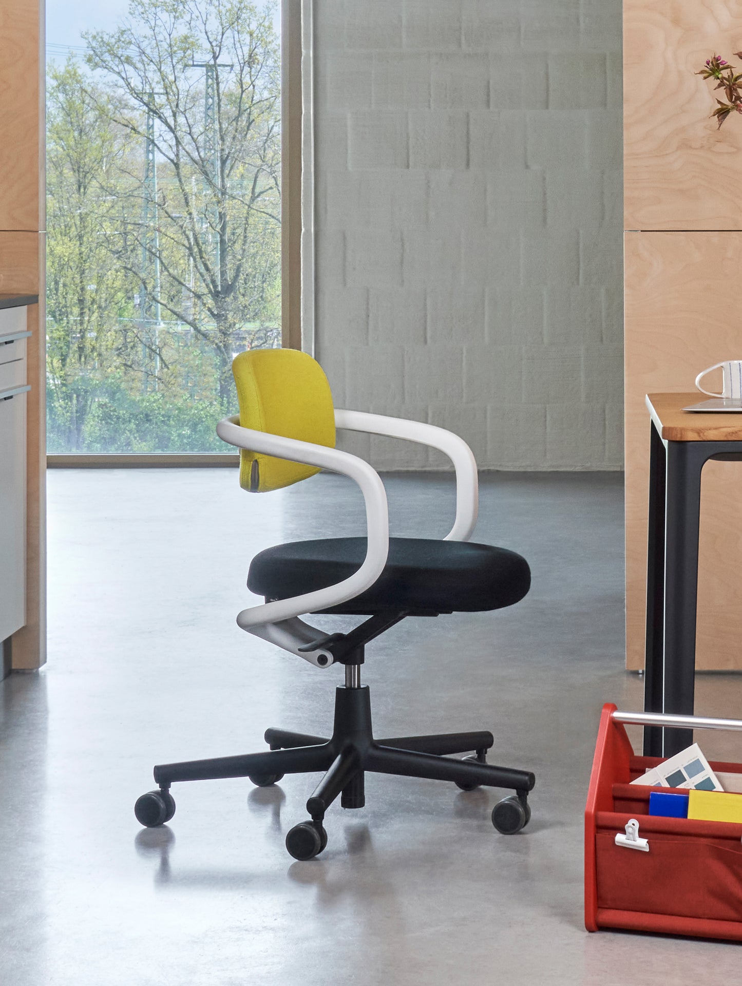 Allstar Office Chair by Vitra - Hopsak 66 Nero Seat / Hopsak 71 Yellow Pastel Green Backrest (F60)