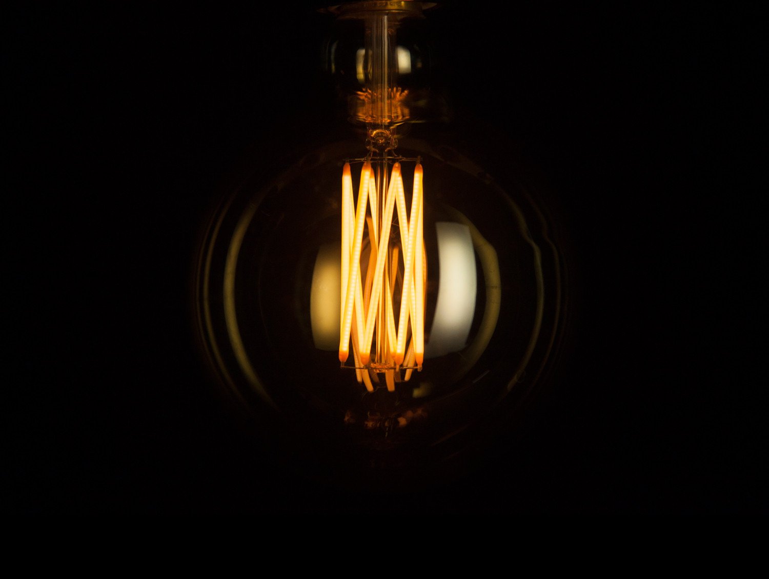 Elva 6 Watt Tinted LED bulb by Tala