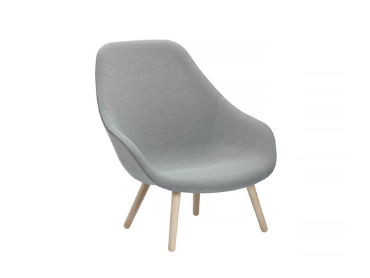About A Lounge Chair - AAL 92