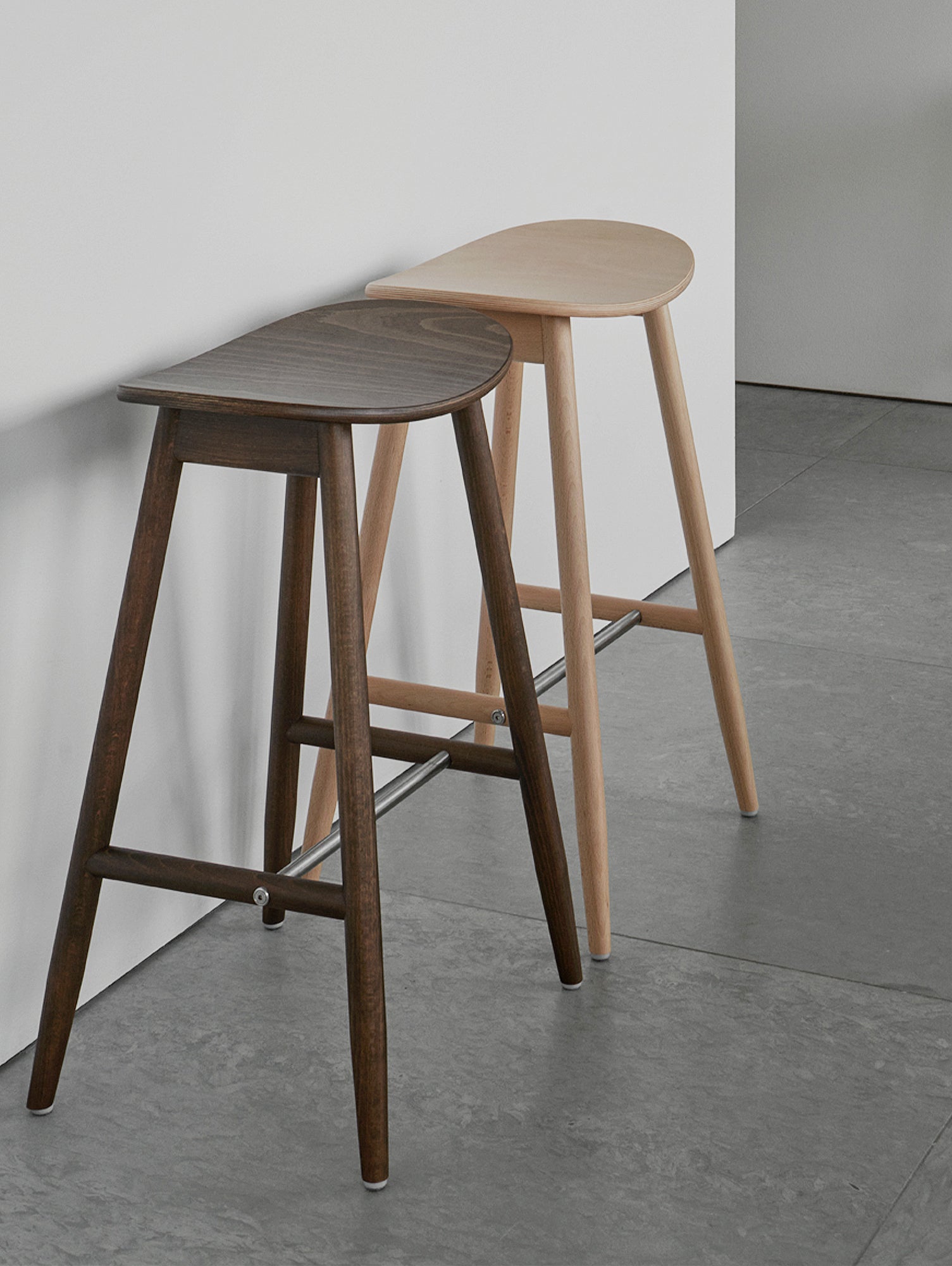 Icha Bar Stool by Massproductions