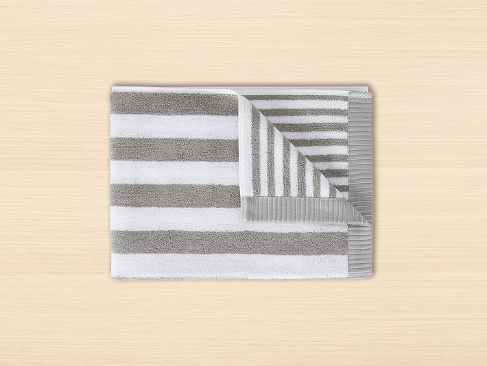 Kaksi Raitaa Hand Towel by Marimekko