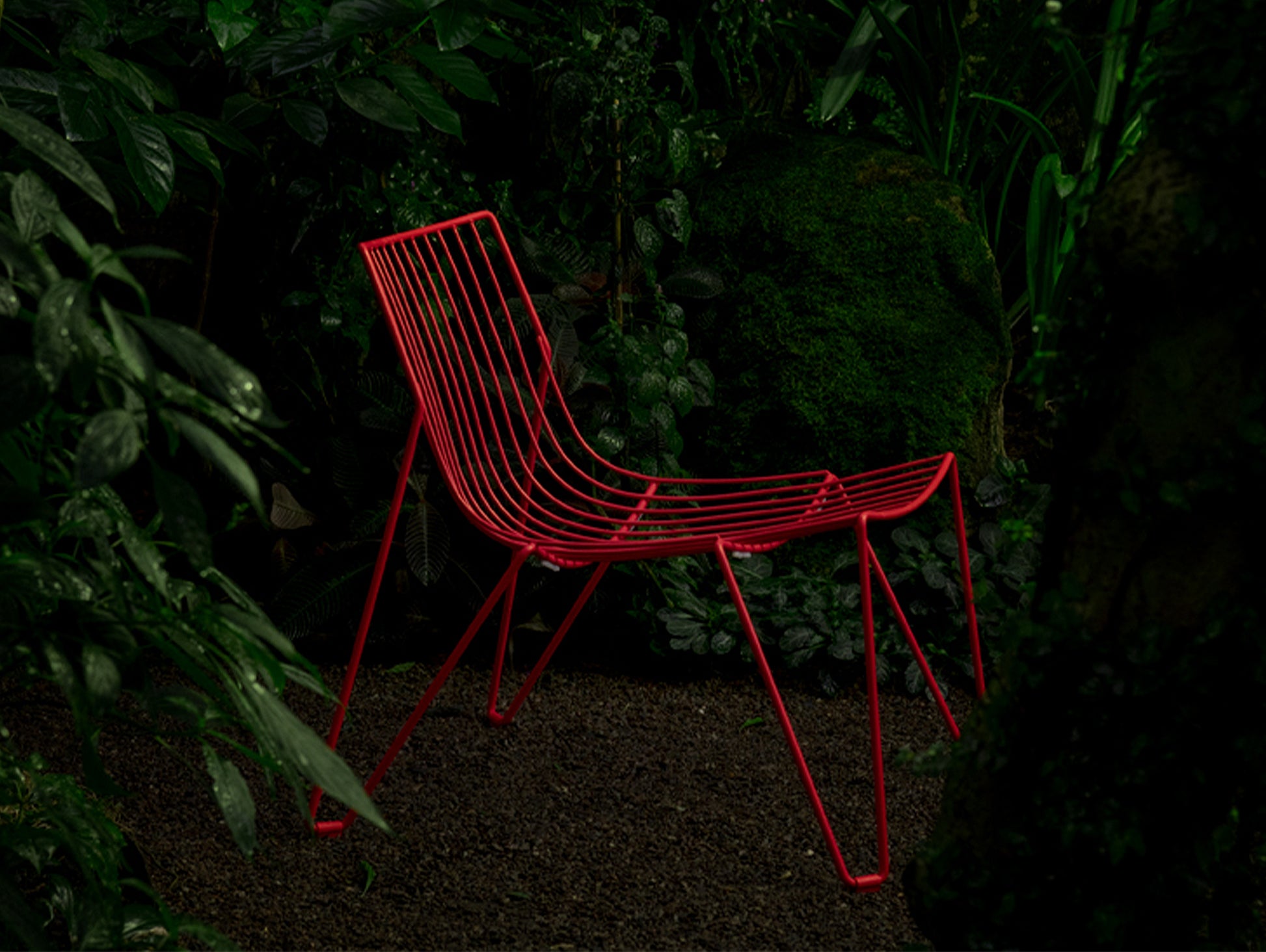 Tio Easy Chair by Massproductions - Pure Red