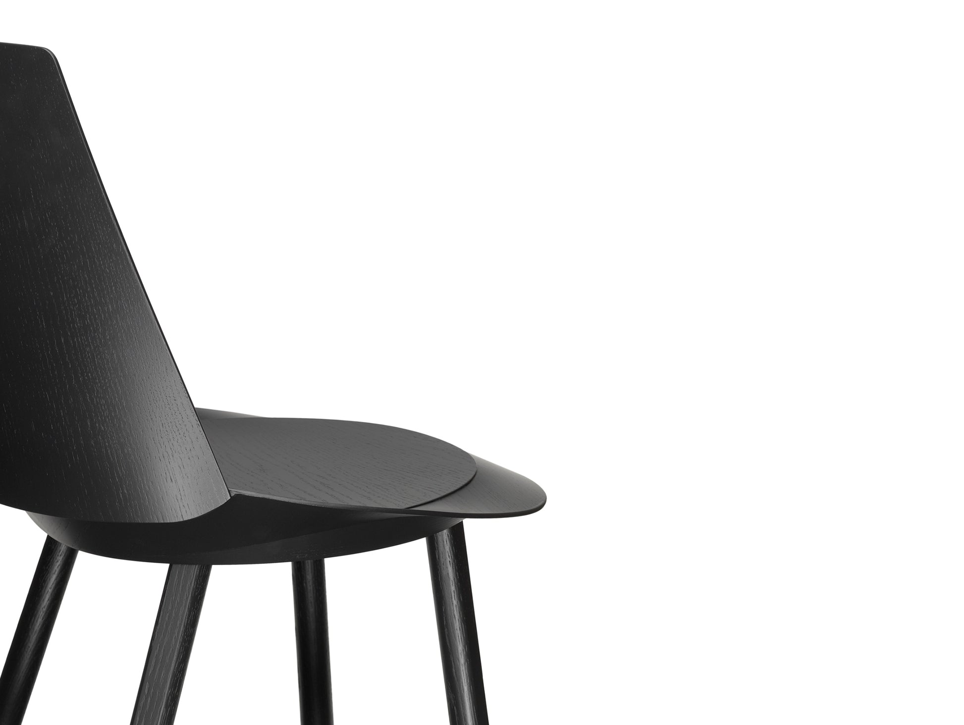 CH04 Houdini Chair by e15 - Jet Black